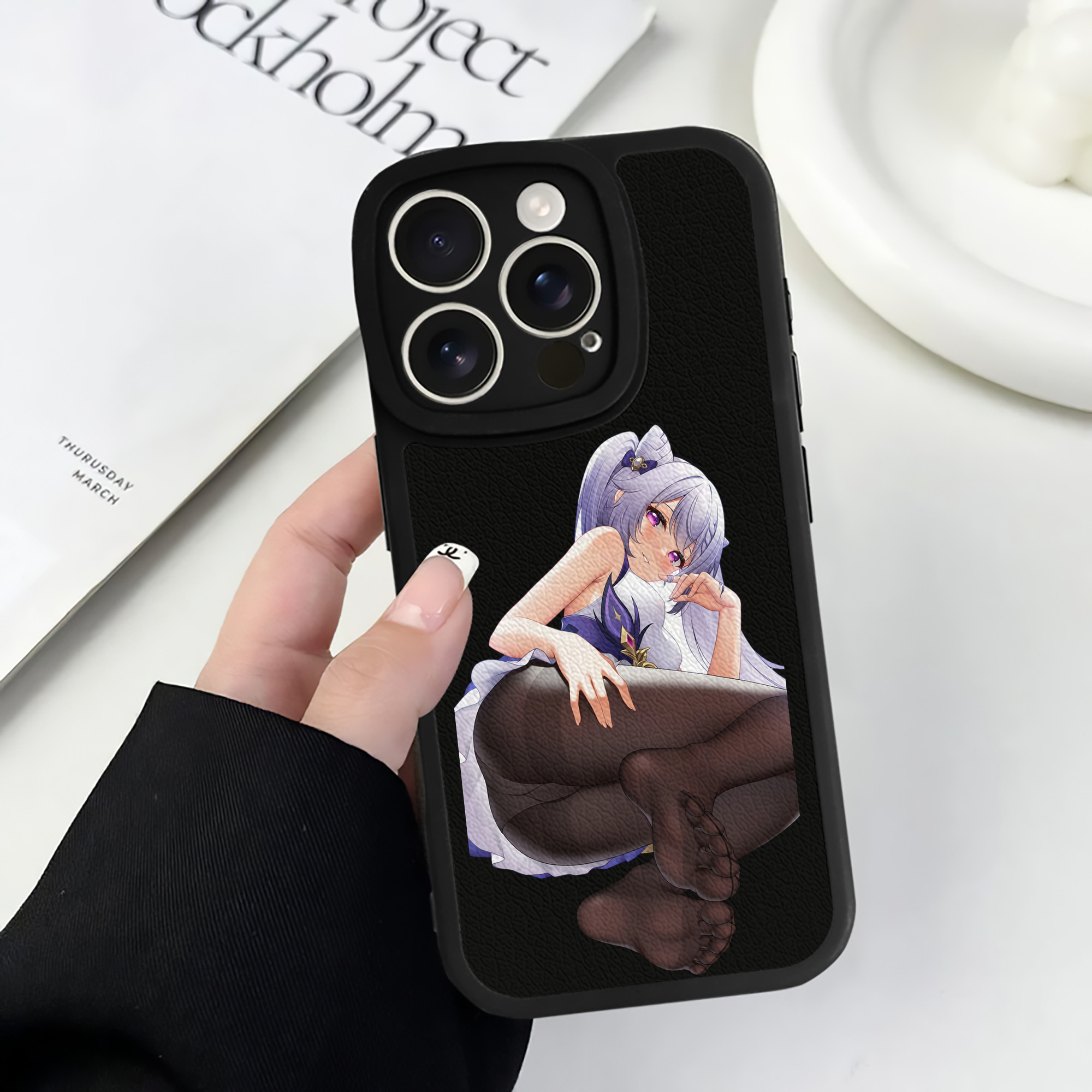 げんし神 刻晴 こくせい genshin Kokusei 【iPhone 16シリーズ対応】シリコンスマホケース（レザー調） 材質：シリコン